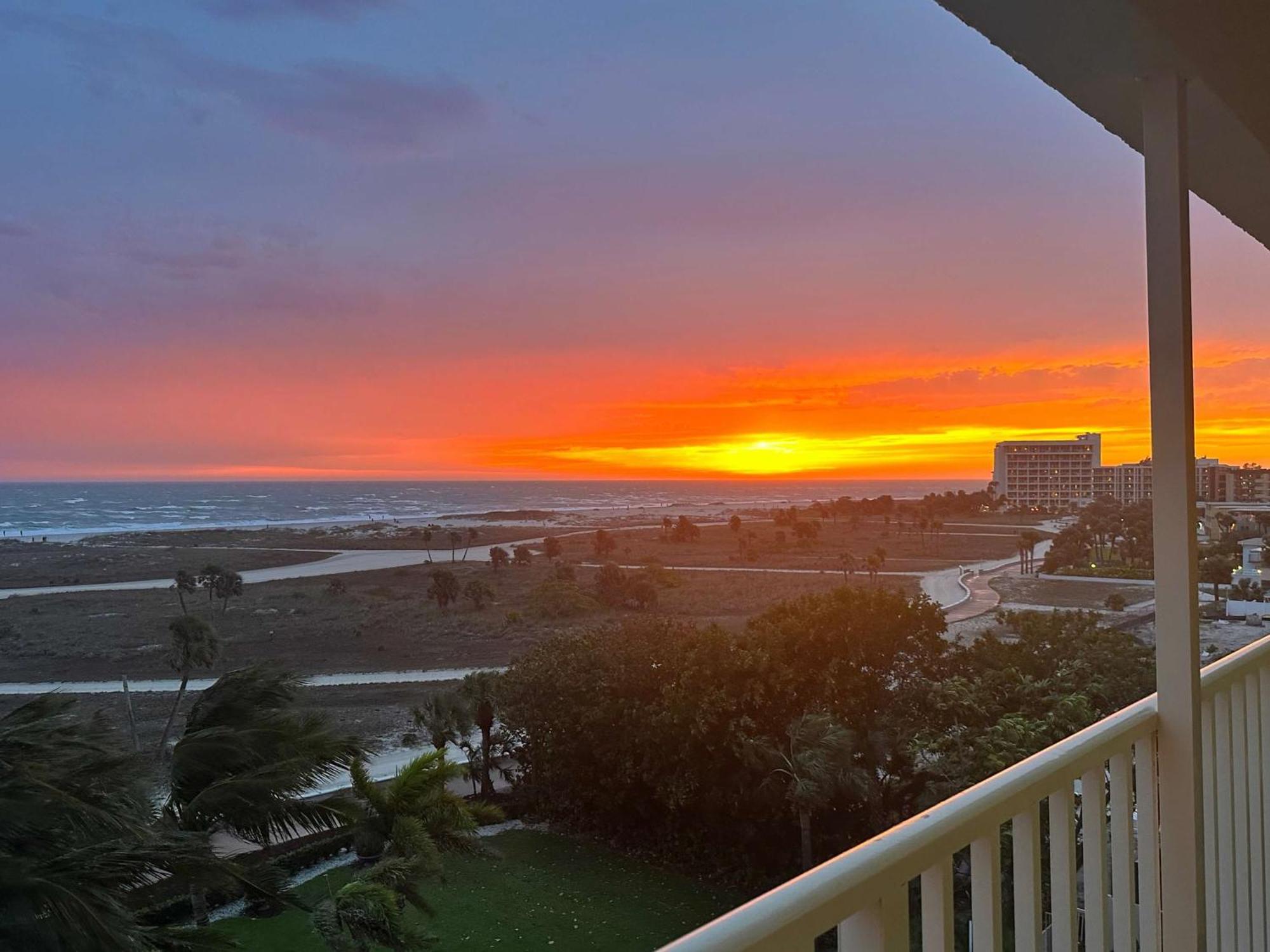 South Beach Condo Hotel By Travel Resort Services, Inc. St. Pete Beach Dış mekan fotoğraf