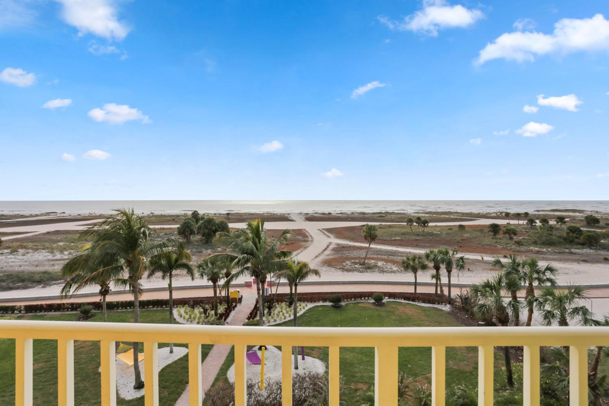 South Beach Condo Hotel By Travel Resort Services, Inc. St. Pete Beach Dış mekan fotoğraf