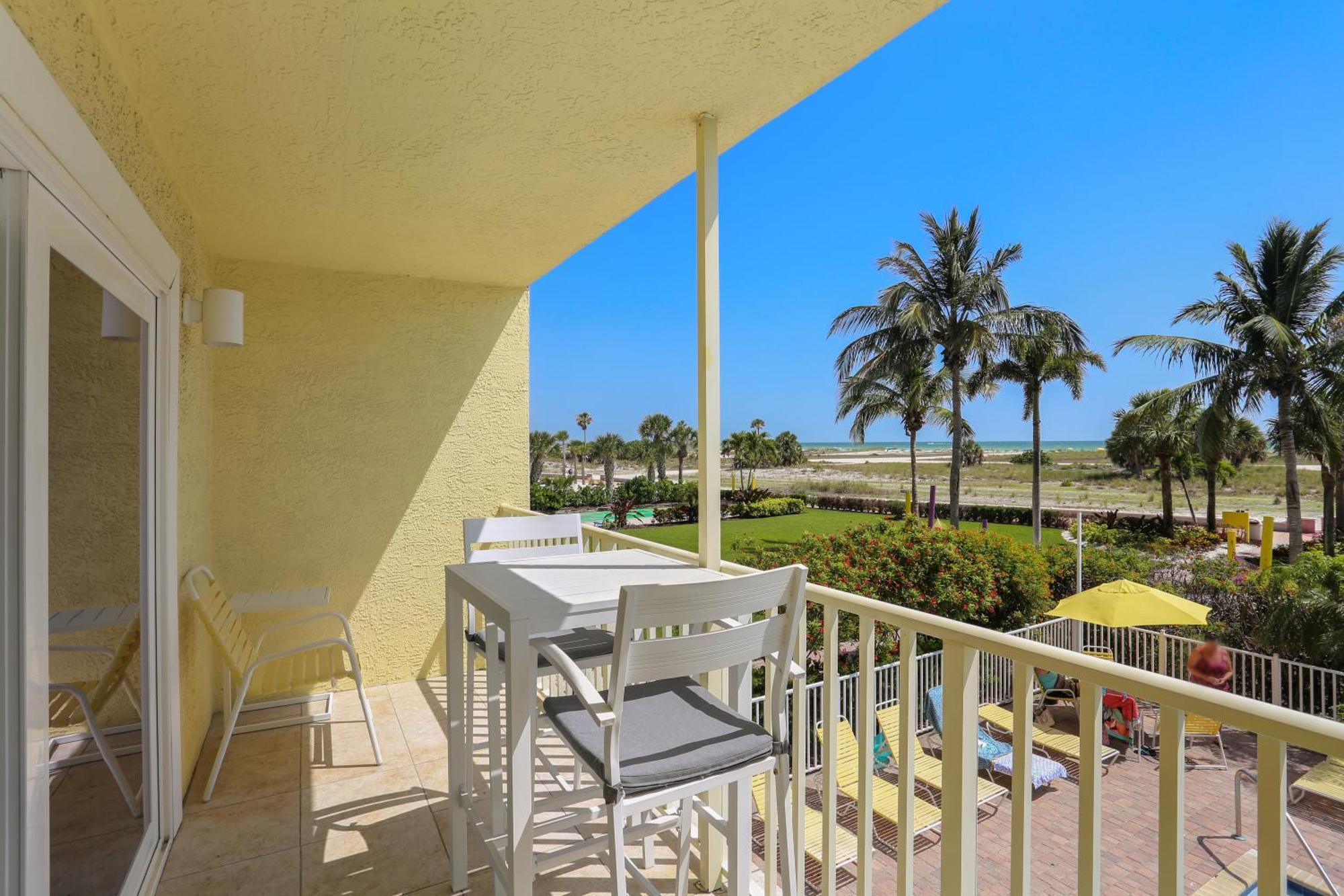 South Beach Condo Hotel By Travel Resort Services, Inc. St. Pete Beach Dış mekan fotoğraf